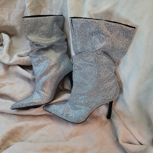 Sparkly Swarovski Black and White Heeled slouch Boots for Chic Style - Picture 7 of 8